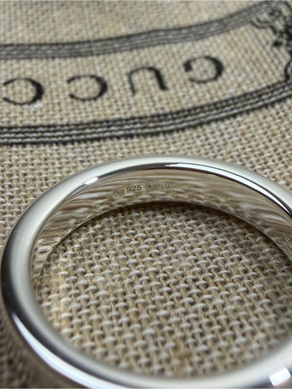 Gucci Silver Signature GG Ring - Picture 5 of 7